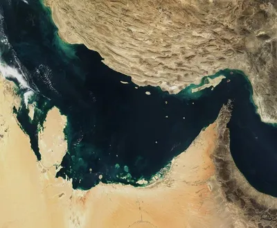 @✡︎𝐋𝐢𝐯𝐞𝐈𝐫𝐚𝐧𝐍𝐞𝐰𝐬🇮🇷🇮🇱: ⚡️🇺🇸🦀Bloomberg: At Least 8 Ships Change Course in Strait of Hormuz/Bloomberg reported that at least 8 ships intending to exit the Persian Gulf via the Omani coast and Strait of Hormuz changed cours