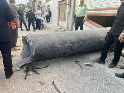 @✡︎𝐋𝐢𝐯𝐞𝐈𝐫𝐚𝐧𝐍𝐞𝐰𝐬🇮🇷🇮🇱: 🚨The fall of a ballistic missile of the terrorist group Islamic Revolutionary Guard Corps in Lorestan / Reports indicate that a ballistic missile belonging to the terrorist group Islamic Revolutionar
