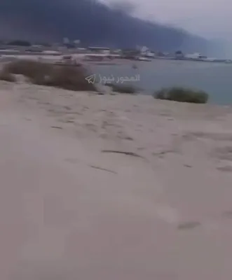 @Open Source Intel: WATCH: Circulating footage is claimed to show Qeshm Island, where Iranian reports say 10 to 15 explosions were heard across the island and surrounding areas in the Strait of Hormuz.