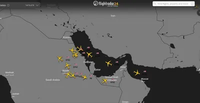 @WarMonitor🇺🇦🇬🇧: Massive US airforce activity up over the Strait of Hormuz and Southern Iran tonight as strikes continue.