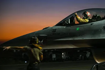 @Open Source Intel: A U.S. Air Force pilot runs pre-flight checks on an F-16, a multirole fighter built for precision strikes, electronic warfare, and close air support. - CENTCOM
