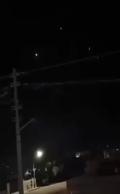@Babak Taghvaee - The Crisis Watch: BREAKING: Muwaffaq Al-Salti Air Base is under heavy missile attack. Videos recorded in the small town of Al-Azraq, located next to this Air Base in Jordan, show multiple ballistic missiles launched by