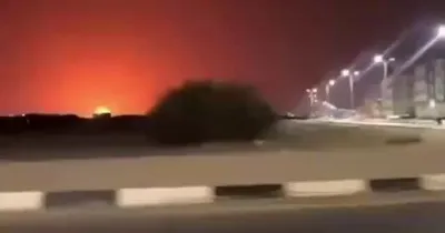 @Open Source Intel: Over the weekend, despite a pause in U.S. airstrikes on Iran after 13 nights of bombardment, 2 new maritime flashpoints emerged.

The Houthis resumed attacks in the Red Sea, targeting Saudi Aramco fac