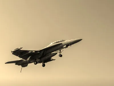 @✡︎𝐋𝐢𝐯𝐞𝐈𝐫𝐚𝐧𝐍𝐞𝐰𝐬🇮🇷🇮🇱: 🚨🇺🇸🦀
Wall Street Journal: U.S. strikes were a response to the missile attack by the occupying regime of the Islamic Republic on American forces in Jordan

The Wall Street Journal reported that the