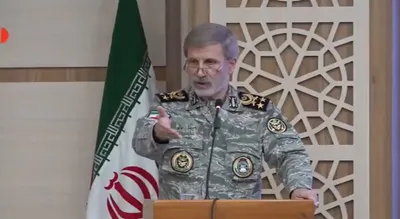 @✡︎𝐋𝐢𝐯𝐞𝐈𝐫𝐚𝐧𝐍𝐞𝐰𝐬🇮🇷🇮🇱: 🚨🇺🇸🦀
فرمانده ارتش فاسد و خائن رژیم: آمریکا دیگر اجازه ورود به خلیج فارس، دریای عمان و تنگه هرمز را ندارد
فرمانده ارتش رژیم تروریستی جمهوری اسلامی مدعی شد «اخراج ایالات متحده» محقق شده و نیروهای آم