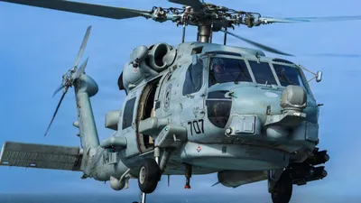 @U.S. Central Command: A U.S. Navy MH-60 Sea Hawk hovers over the flight deck of USS Mason (DDG 87) as the ship enforces America's 🇺🇸steel wall blockade against Iran. As of Aug. 17, CENTCOM forces have redirected 64 comme