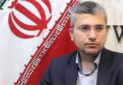 @Open Source Intel: Iran continues to try and mock President Trump 

Ebrahim Rezaei, spokesman of the Foreign Policy and National Security Committee of the Iranian Parliament:
Trump's clothes still smell like airplane fo