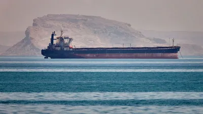 @✡︎𝐋𝐢𝐯𝐞𝐈𝐫𝐚𝐧𝐍𝐞𝐰𝐬🇮🇷🇮🇱: 🚨🇺🇸🦀🚢
Dramatic Drop in Traffic in the Strait of Hormuz; Only 7 Cargo Ships Passed Through on Thursday.
Data from Kepler maritime tracking company shows that ship traffic in the Strait of Hormuz h
