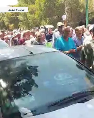 @RadioFarda‌|‌راديو فردا: بر اساس تصاویر منتشر شده در شبکه‌های اجتماعی روز دوشنبه دوم شهریور‌ ماه تجمع اعتراضی بازنشستگان مخابرات در چندین شهر ایران برگزار شد.

معترضان نسبت به عملکرد سهامداران شرکت مخابرات و بی‌توجهی به مطالب