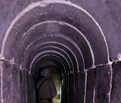 @✡︎𝐋𝐢𝐯𝐞𝐈𝐫𝐚𝐧𝐍𝐞𝐰𝐬🇮🇷🇮🇱: 🚨🇮🇱🇱🇧🦀
New York Times: Dozens of Hezbollah Forces and Quds Force Advisors Trapped in Ali al-Tahra Tunnels for Months
The New York Times reported that dozens of members of the terrorist group Hez