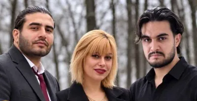@✡︎𝐋𝐢𝐯𝐞𝐈𝐫𝐚𝐧𝐍𝐞𝐰𝐬🇮🇷🇮🇱: 🚨🦀
۱۰ روز بی‌خبری از سرنوشت سارا شمسایی، حسین قشقایی و ابوالفضل قشقایی
با گذشت ۱۰ روز از بازداشت این سه تن از دلاوران انقلاب شیر و خورشید در ۱۹ شهریور ۱۴۰۵، محل نگهداری و وضعیت آنان همچنان نامشخص اس