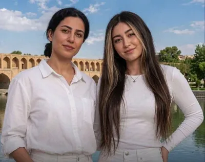 Don’t stop talking about Iran. THEY ARE TWIN SISTERS. ONE IS FACING EXECUTION. THE OTHER COULD SPEND THE NEXT 25 YEARS BEHIND BARS, KNOWING HER TWIN MAY BE HANGED. Taraneh and Romina Rahimi were…