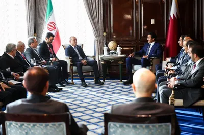 Qatar's Emir and Iranian President Pezeshkian met on the sidelines of the GECF Summit in Moscow. The two leaders discussed broader political, economic, and energy cooperation, as well as closer…